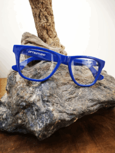 Den Numm vun der Entreprise ass Optikstudio
