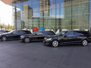 Den Numm vun der Entreprise ass Taxis Toni Sàrl